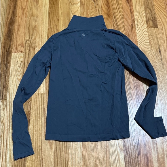 Athleta Flurry Henley Top Seamless Blue Button Athleisure Running Workout Small - Picture 5 of 5